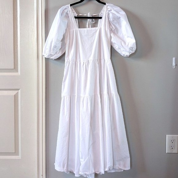 Moon River Dresses & Skirts - Moon River puff sleeve tiered midi dress, back tie, poplin cotton, Size Small
